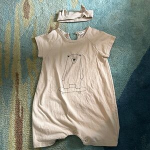 Lemonade bear outfit size large.